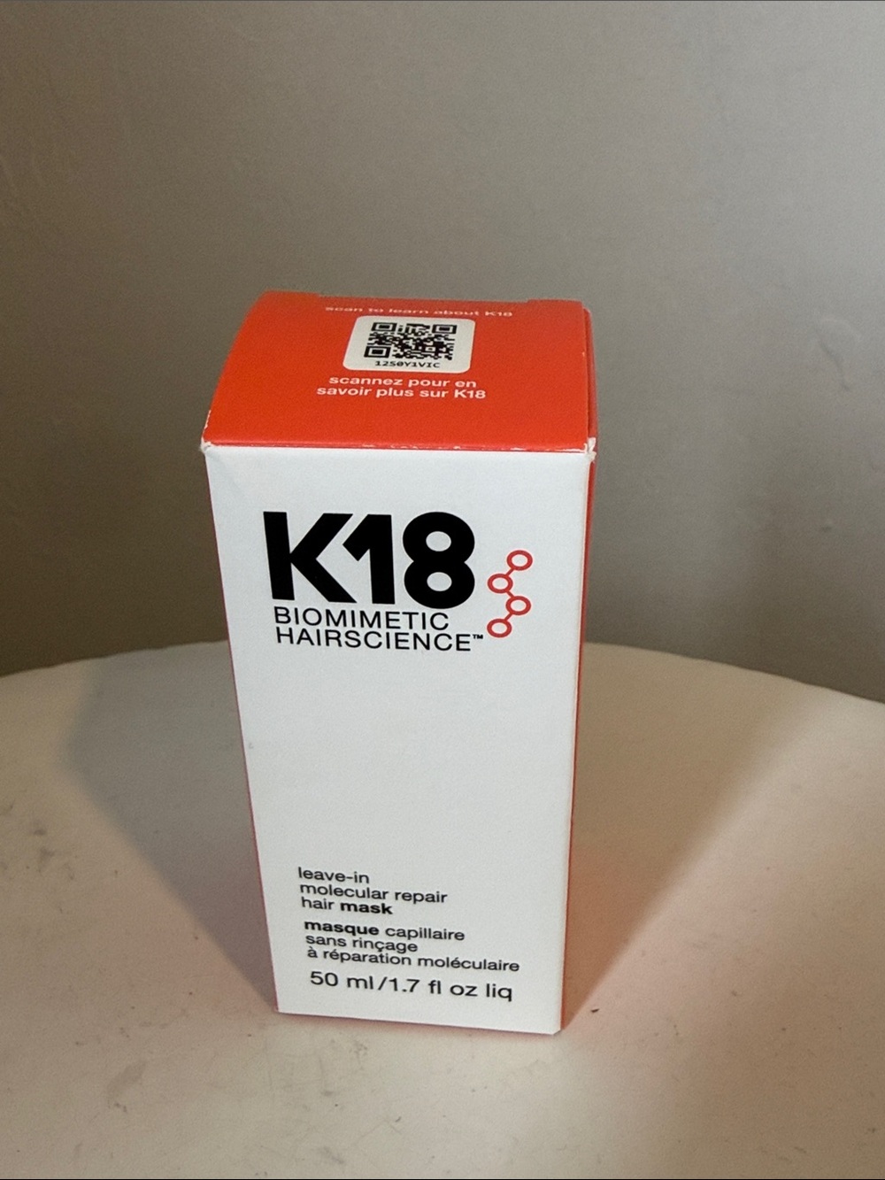 K18 Biomimetic Hairscience Leave-In Molecular Repair Hair Mask - White & Orange